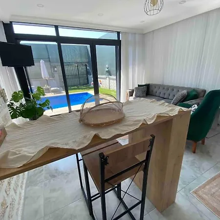 Villa Crystal De-luxe *
